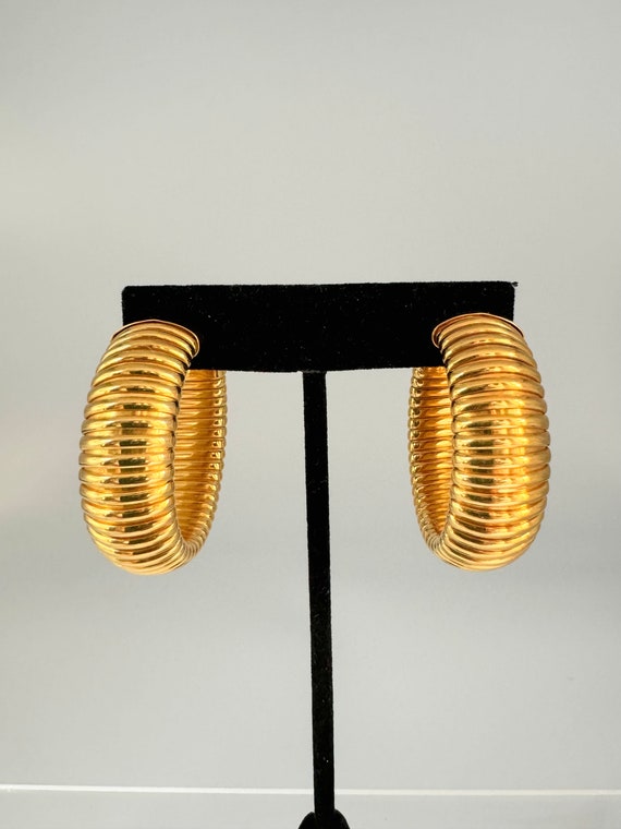 Vintage Gold Ribbed Hoop Earrings