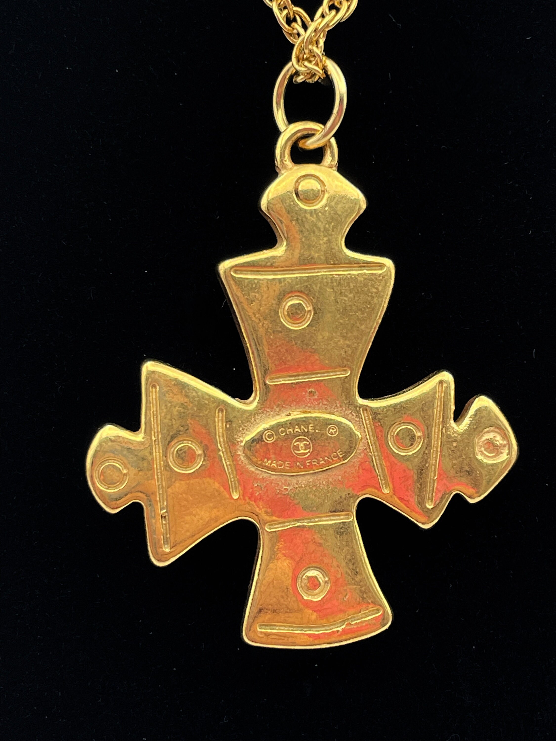 Vintage CHANEL Maltese Cross Pendant Necklace 