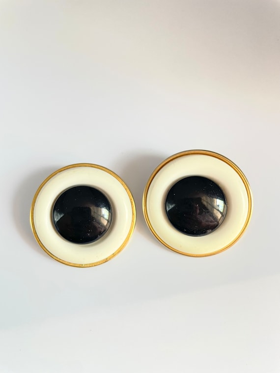 Vintage Black and White Earring