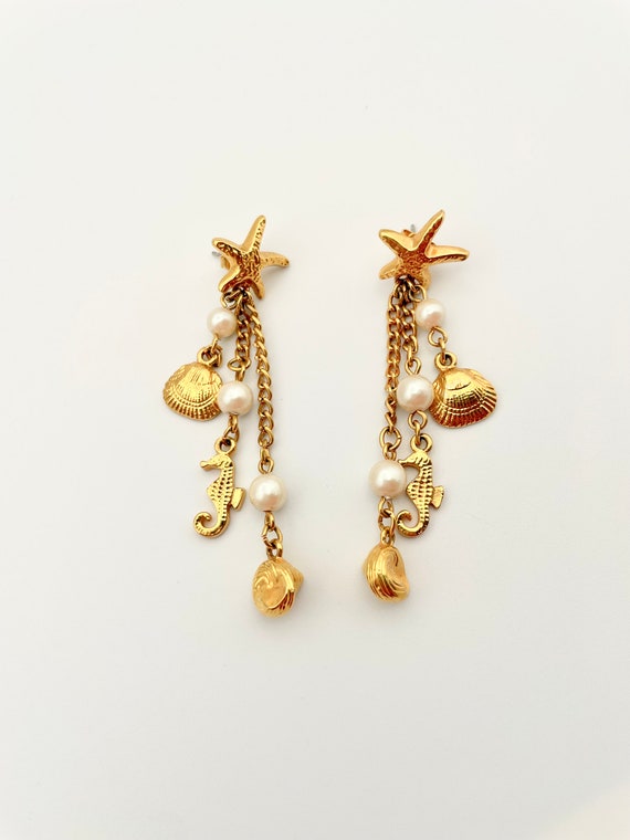 Vintage Gold Shell Charm Earrings