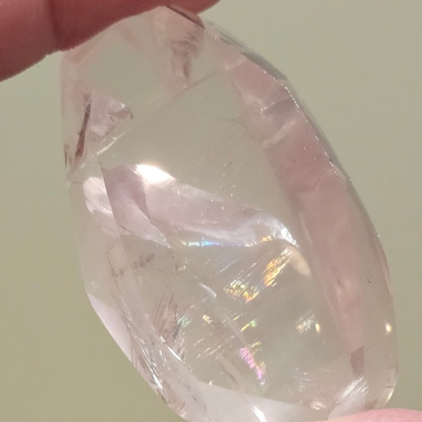 Rose Quartz Rainbow Crystal Gem from Mozambique, Asterism, Star gem