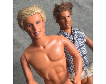 Vintage Mattel Ken-Puppe, hergestellt 1968 in Indonesien, braun-blondes Haar, kariertes Hemd, 30 cm
