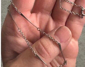 Minimalistische silberfarbene Stab- und Gliederkette, 45,7 cm (18 Zoll)