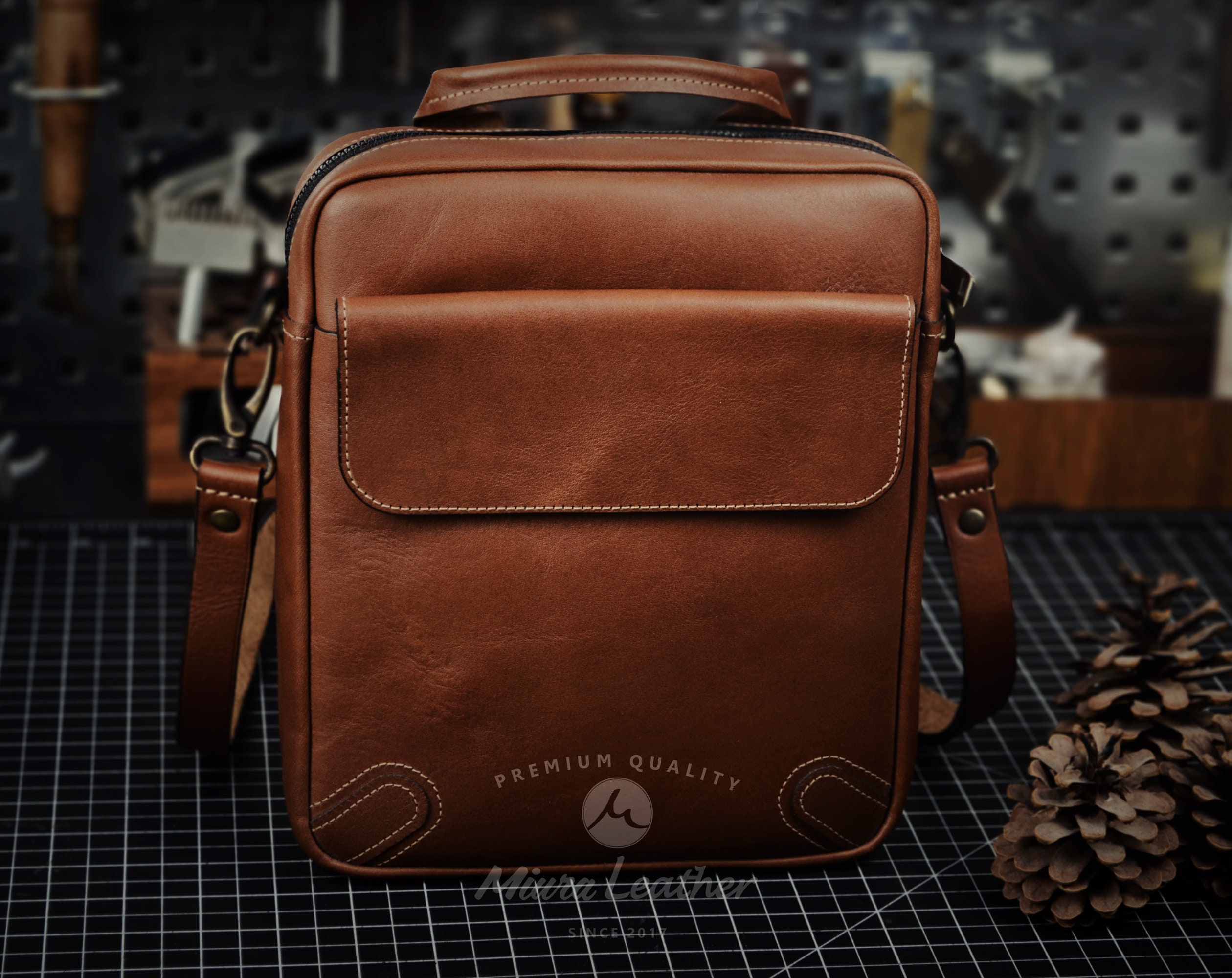 Men's Cross Bag Pattern | PDF & SVG | Leather Crossbody Bag Pattern ...