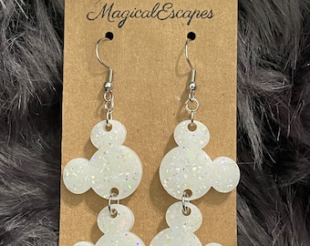 Witte "Ik doe" Mickey Geïnspireerde Dangle Oorbellen
