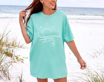 Minimal Sun and Waves Graphic T-shirt: Comfort Colors Short Sleeve Beach Tee