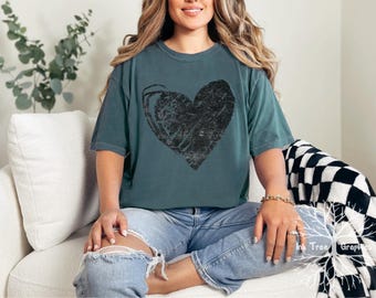 Grunge Black Heart Graphic Tee: Comfort Colors Short Sleeve Shirt