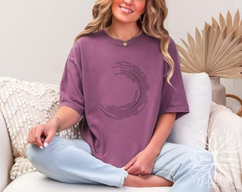 Abstract Concentric Circle T-Shirt: Minimal Geometric Tee