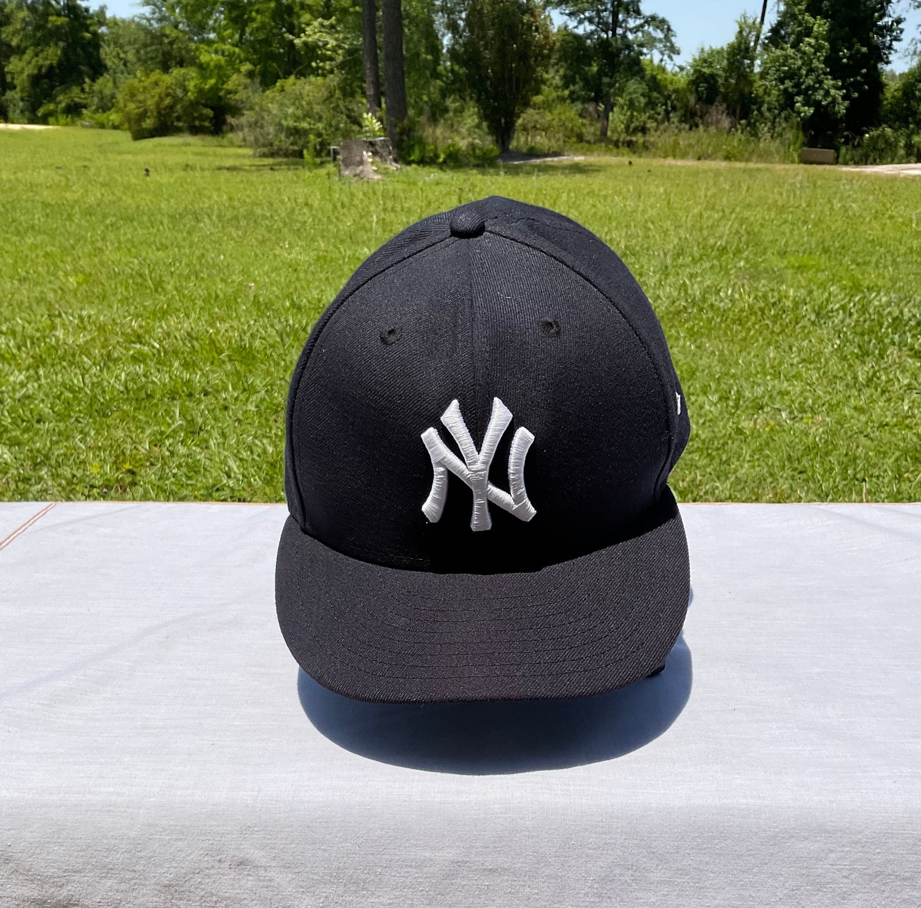 New Era x Billion Creation 59FIFTY New York Yankees Twenty-Fourth Fitted Hat Gray Dark Navy Blue