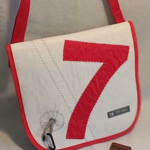 tasche aus segeltuch, segeltuchtasche schultertasche, umhängetasche art segeltuch, tasche, kitestoff,softshell