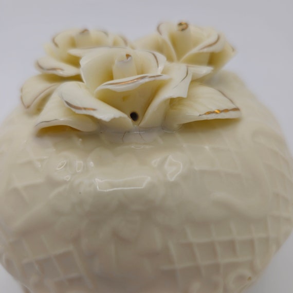 Ivory Off White Trinket Box with Flowers, Vintage… - image 3