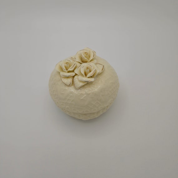 Ivory Off White Trinket Box with Flowers, Vintage… - image 8