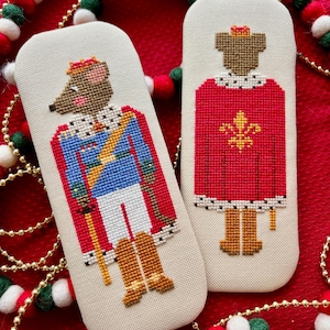 Schema punto croce Schiaccianoci Re Topo, Ornamento natalizio bifacciale Re Topo (download PDF)