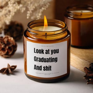 Vela de graduación divertida, regalo para graduados universitarios, enfermería, doctorado, maestría, doctorado, medicina, derecho, graduación de secundaria, velas perfumadas, regalo para el mejor amigo