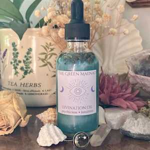 Divination Oil ~ Ritual Oil, Intention Oil, Psychic Oil, Tarot Oil, Scrying, Pendulum, Runes, Palmistry ~ Third Eye Oil, Chakra Oil