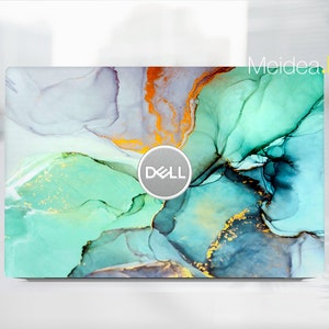 Puede incluir: Una funda para portátil con un diseño abstracto con remolinos de color turquesa, dorado y azul. El logotipo de Dell es visible en el centro. Las palabras "Meidea Han" están impresas en la esquina superior derecha.