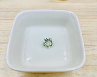 Prasiolite (zielony ametyst) fantazyjny koralik kwiatowy