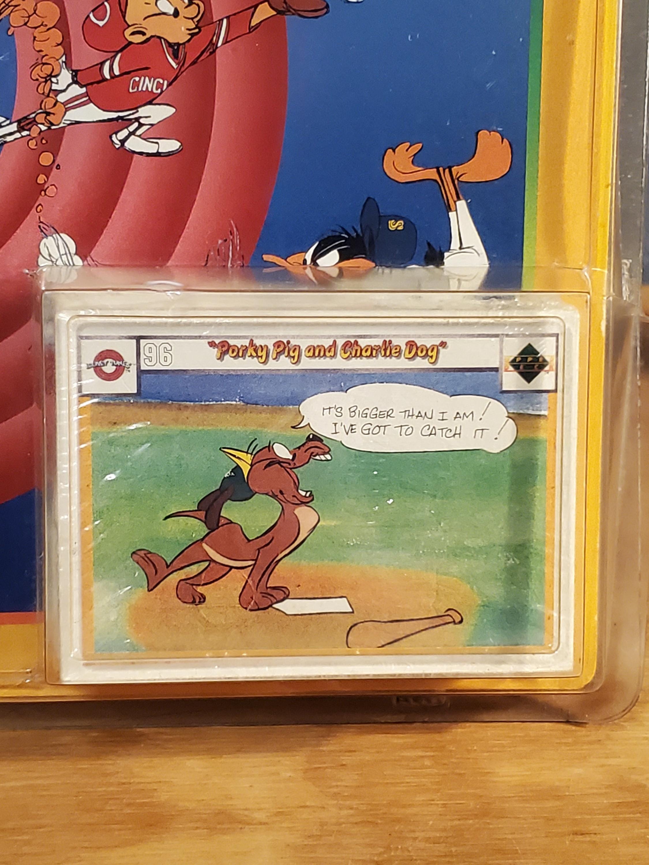 1991 Upper Deck Looney Tunes Comic Ball Set and Album Baseball