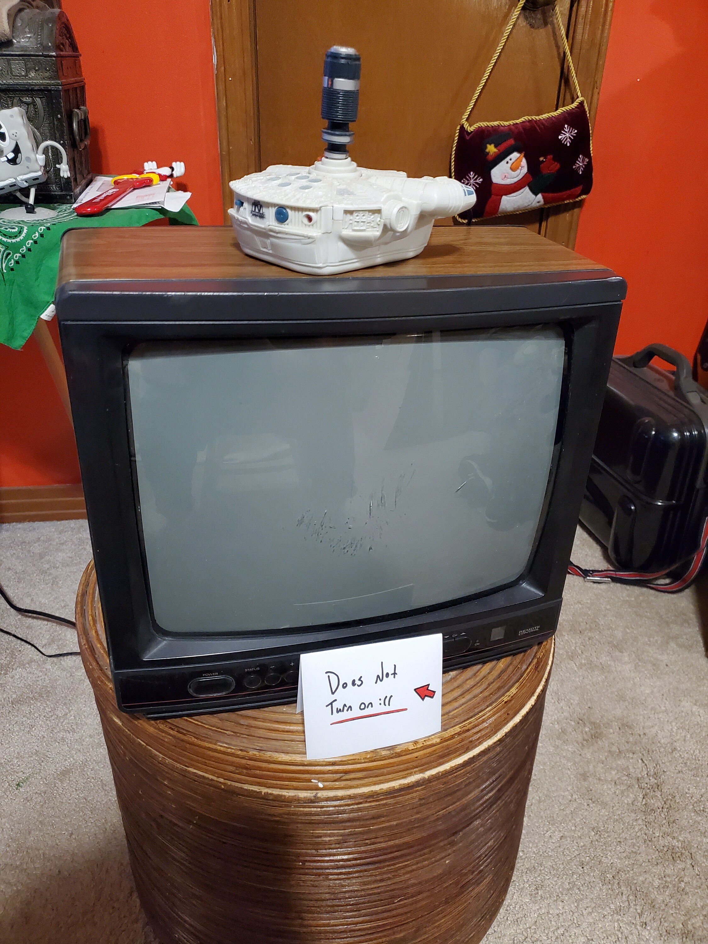 Vintage 1990 Magnavox 13