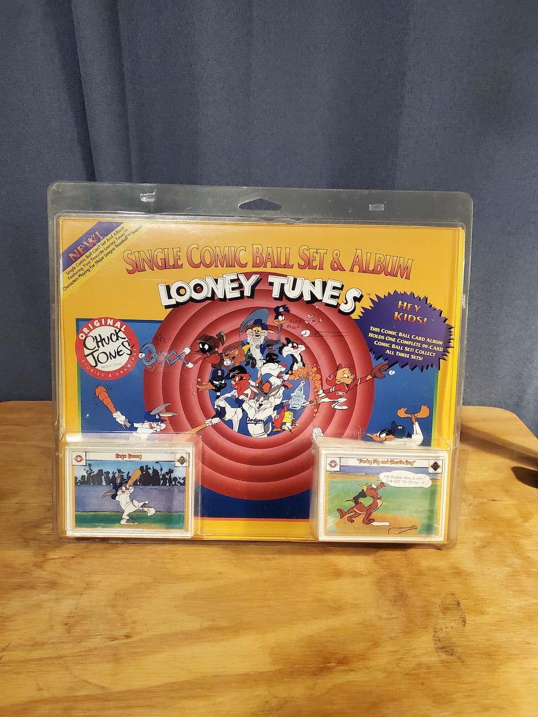 【未開封】Looney Tunes Comic Ball Set & Album il_1080xN.7496609542_hzg7.jpg