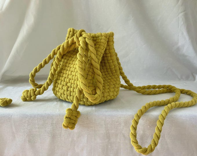 Sac seau tissé avec bandoulière multi-usage - Collection Cloud Cord fait main
