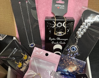 Small mystery gift box 8 plus items