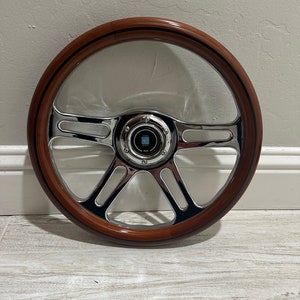 Universal steering wheel