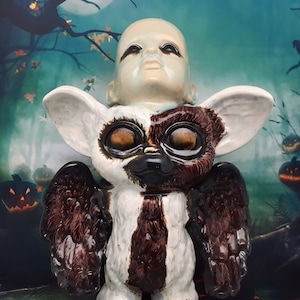Evil Gizmo Mogwai Gremlin Ceramic Figurine 1980s Nostalgia Iconic Halloween Gothic Goth Oddities Dark Academia Steampunk Alternative Villain