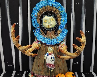 Novia del Bosque Fermentado - Figura de cerámica original hecha a mano para decoración gótica de terror