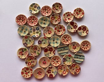 5 x 1.5cm Wooden Patterned Buttons