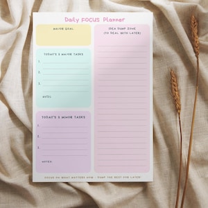 Daily Focus Planner notepad | Printable notepad | Desk Planner with Habit Tracker | Weekly Notepad | Daily Planner | To Do List Desk Pad