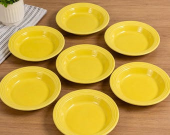 Fiesta Homer Laughlin Zonnebloemgele Soepkommen met Rand, Set van 7