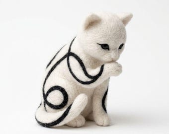 Figura de gatito de fieltro de aguja – Regalo para amantes de los gatos – Adorno de gato de lana – Miniatura para casa de muñecas