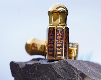 Sacred Smoke Attar – Haunting Frankincense Perfume Oil, Alcohol-Free Unisex Ittar