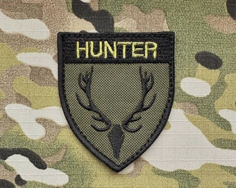 Patch “Hunter“ Oliv Grün, Klettverschluss; Jagd Jägermeister Förster Wandern Natur Aufnäher Morale Tactical Outdoor Deer Geweih Abziehbar