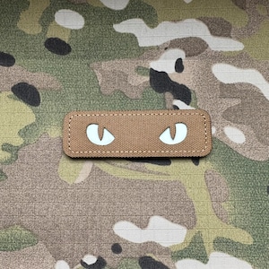 1x Patch Cat Eyes, glowing in coyote, Velcro fastener, patch outdoor airsoft collecting removable airsoft velcro