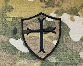 Patch Deus Vult - Cross Multicam Black, Velcro fastener; Templar Knight Crusader Patch Morale Tactical Outdoor Vikings Velcro Removable