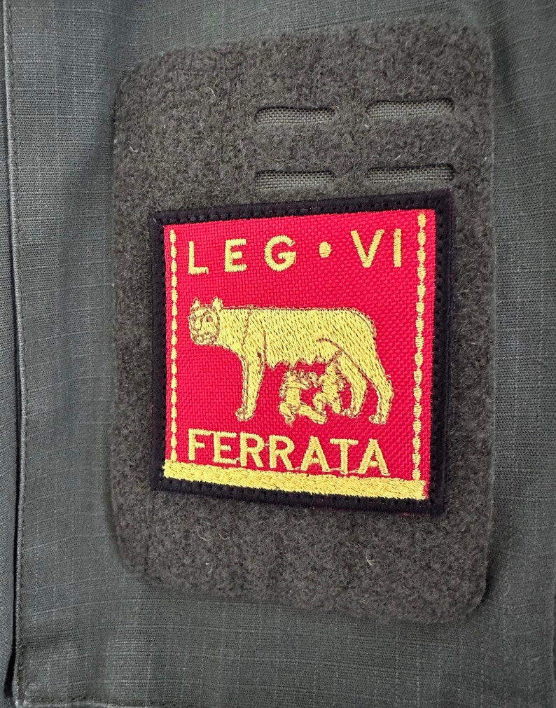 Patch Légion VI Ferrata Rouge avec Velcro Patch Empire romain Aquila Wolf Roma Centurion Moral Tactical Outdoor Velcro image 7