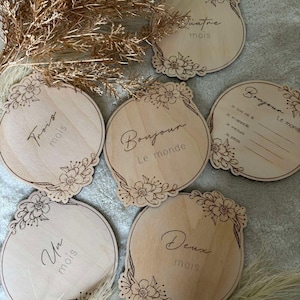 plaque mensuelle florale, carte mensuelles en bois, carte mensuelles bébé fille, plaque mensuelles personnalisable, cartes mensuelles