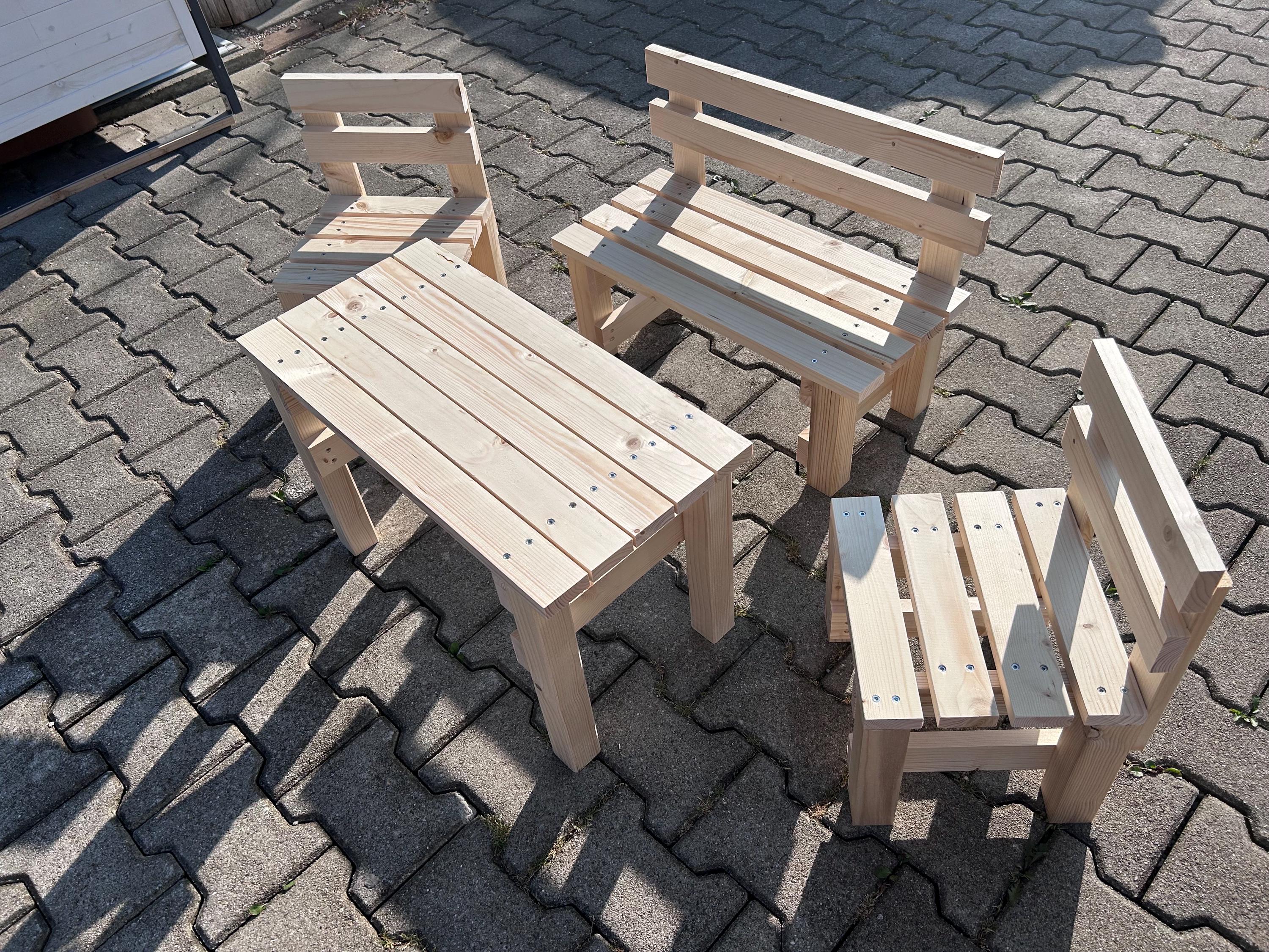Kindermöbel Kinderbank Kindertisch Kinderstuhl Holz Personalisiert Mädchen Junge Enkel Basteltisch Maltisch Garten Möbelset Schulanfang