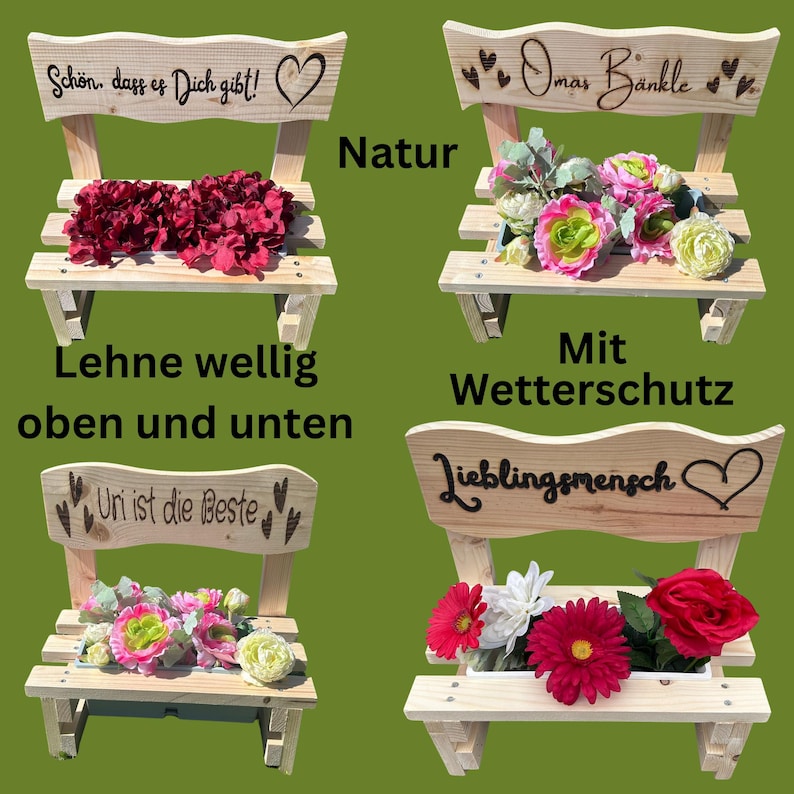 K&ouml;nnte beinhalten: Vier kleine Holzb&auml;nke mit dekorativen R&uuml;ckenlehnen und Blumenarrangements. Jede Bank hat eine andere Inschrift: "Sch&ouml;n, dass es Dich gibt!", "Omas B&auml;nkle", "Uri ist die Beste" und "Lieblingsmensch". Die B&auml;nke sind mit bunten Blumen gef&uuml;llt.