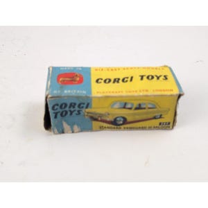 Corgi Toys Standard Vanguard III Two Tone  Britain Condition 1/43 scale