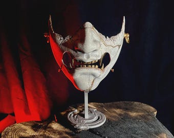 Ghost of Yotei Mask – Handcrafted Oni Samurai Mask Prop | Display Statue, Collectible Decor