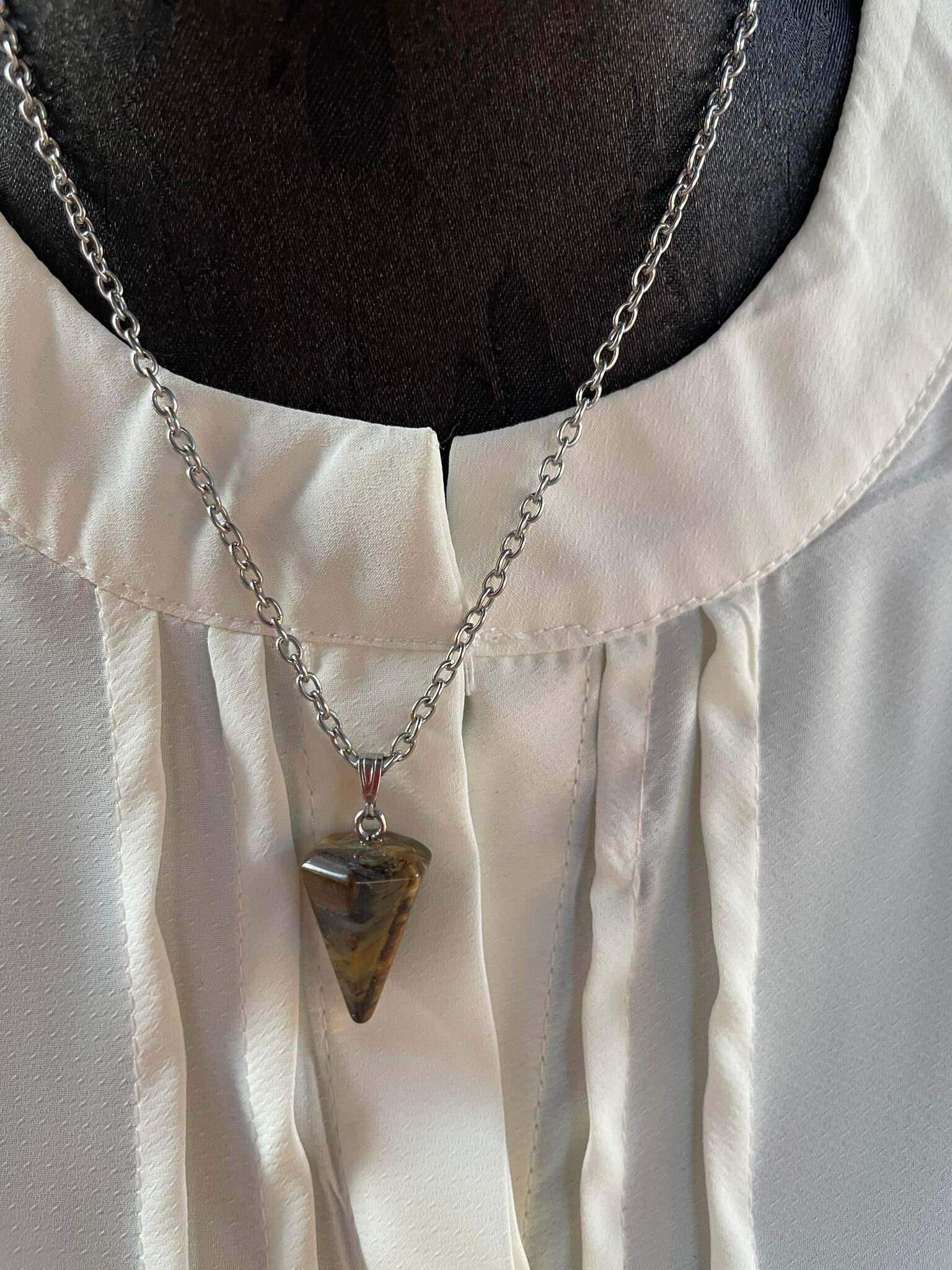 Pendentif Oeil de tigre – Pierres et Minéraux - Mon Chemin de Vie