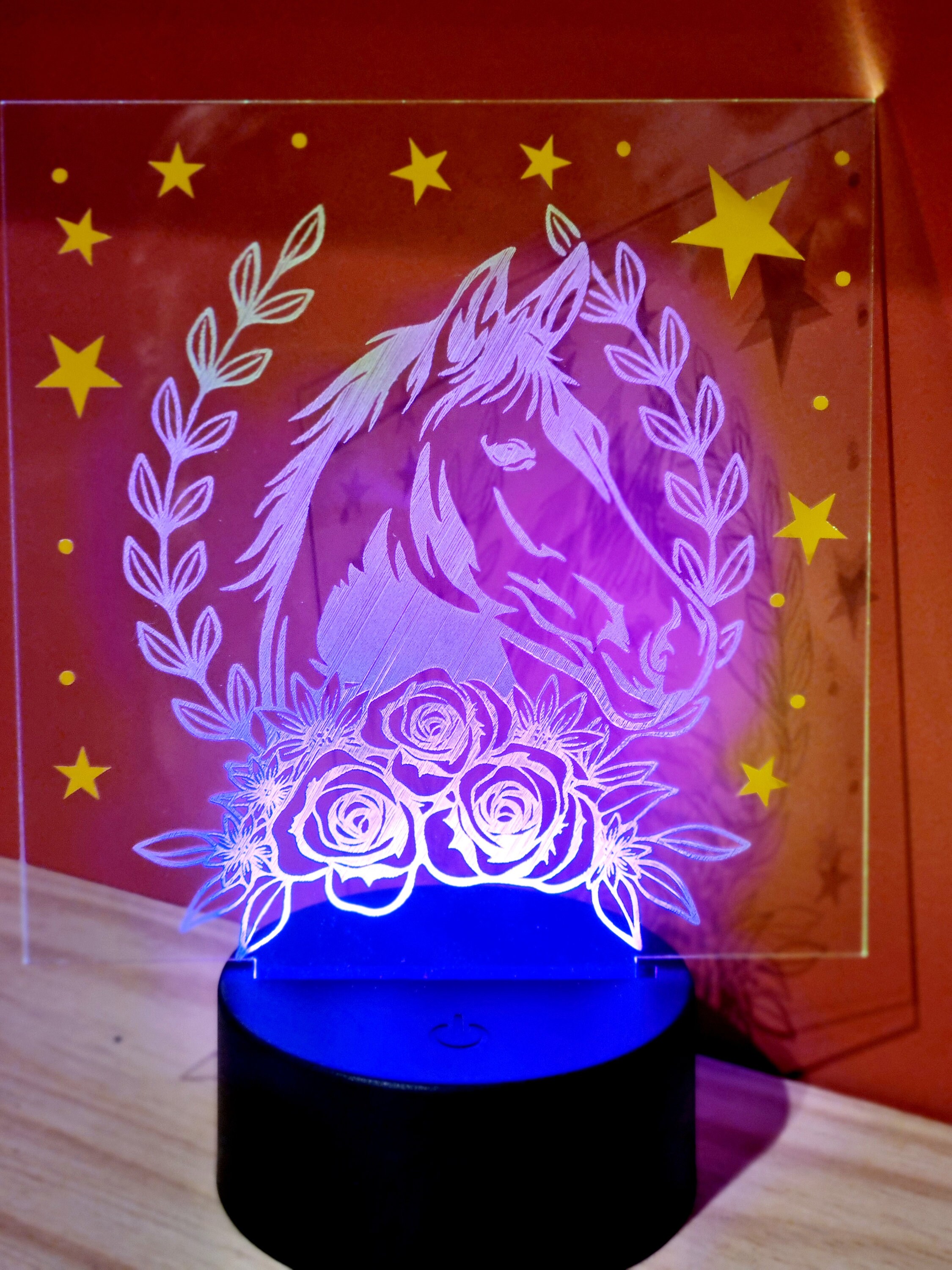 StarMaker Veilleuse Stitch personnalisée avec prénom - Cadeau de Noël,  anniversaire enfant - Lampe de chevet décoration LED RGB Lilo et Stitch  (Blanc chaud) : : Luminaires et Éclairage