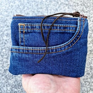 Upcycled Jeansstoff Geldbörse Kartenbörse, Kleine Blaue Jeans Zip Beutel Tasche Organisator, Nachhaltige Geldtasche, Geschenk unter 20