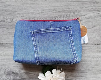 Handmade Denim Fabric Zipped Pouch, Upcycled Jeans Pocket Storage Organiser, Pencil Case with Pockets - Perfect Storage for Your Cosmetics!