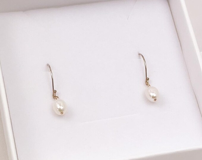 Simple Wedding Oval Freshwater Pearl Drop Earrings Gold Silver
