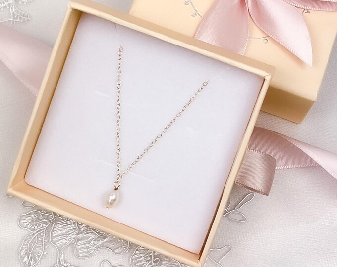 Freshwater Pearl Pendant Necklace Gold Silver