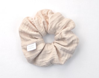 Textured cream cotton mousseline hair scrunchie